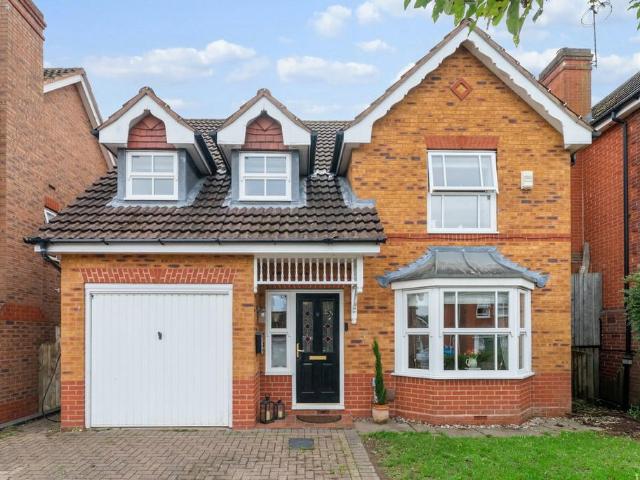 House for sale in Warndon, Worcestershire