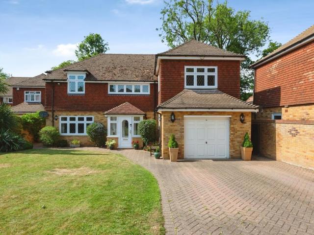 House for sale in Longfield and New Barn, Monks Orchard