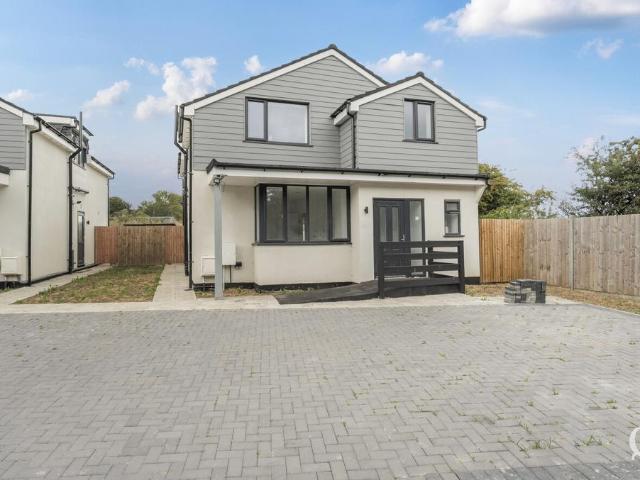 House for sale in Oad Street, Kent