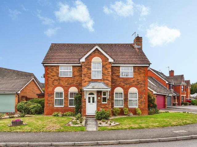 House for sale in Chippenham, Wiltshire