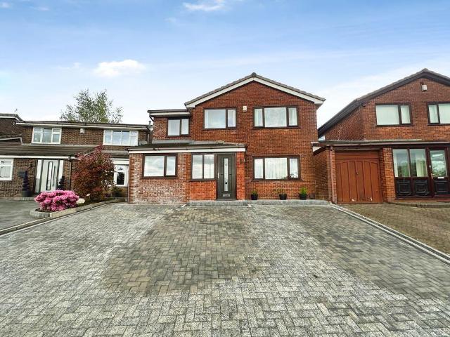 House for sale in Brandlesholme, Bury