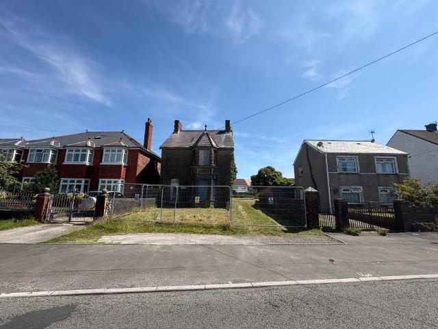House for sale in Sarn, Wales