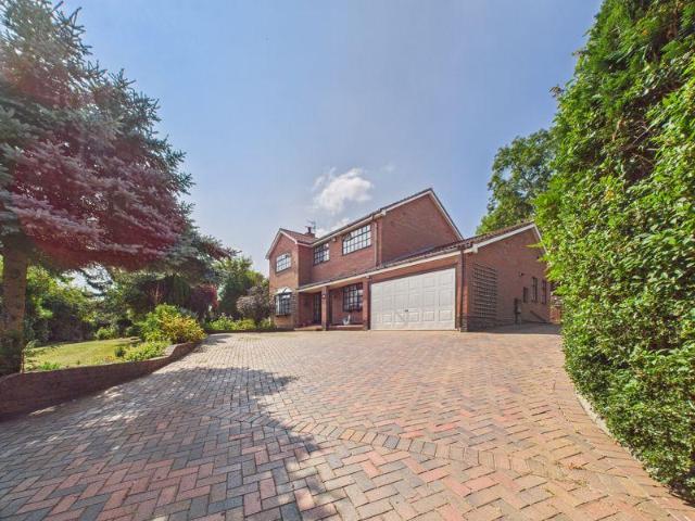 House for sale in Woodcross, West Midlands