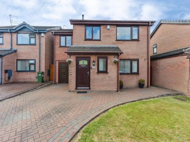 House for sale in Guide Bridge, Greenheys