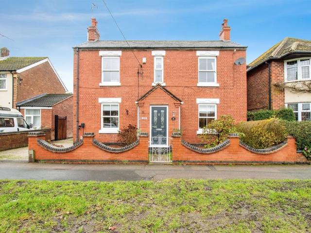 House for sale in Potters Green, West Midlands