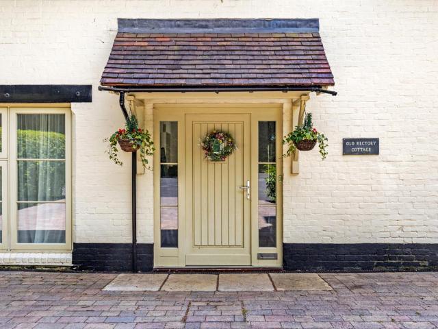 House for sale in Kings Worthy, Hampshire