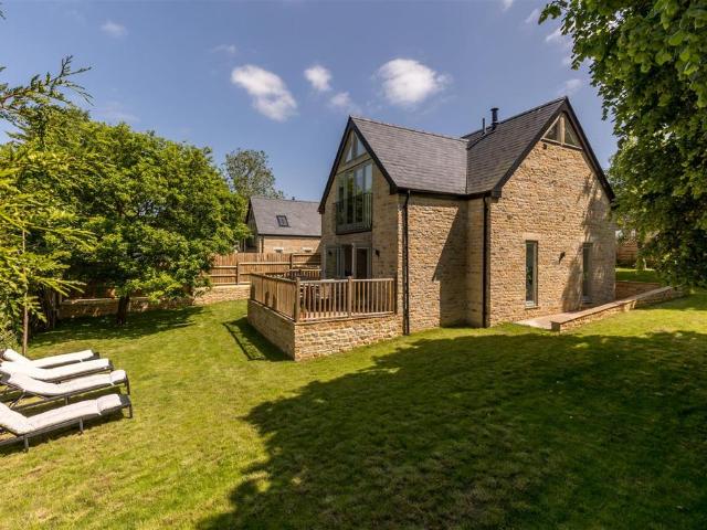 House for sale in Black Bourton, Oxfordshire