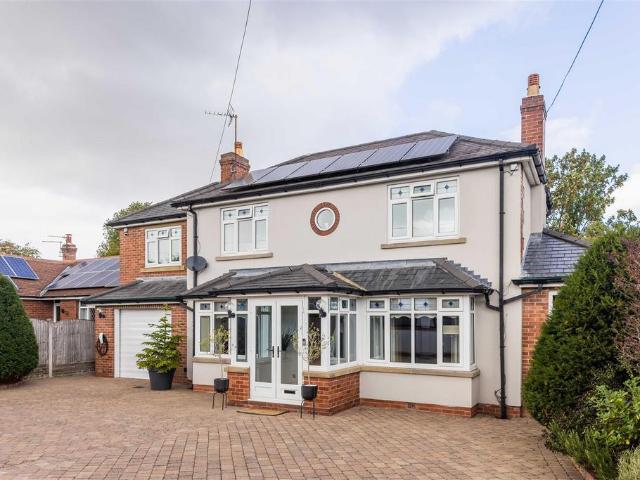 House for sale in Garforth, West Yorkshire