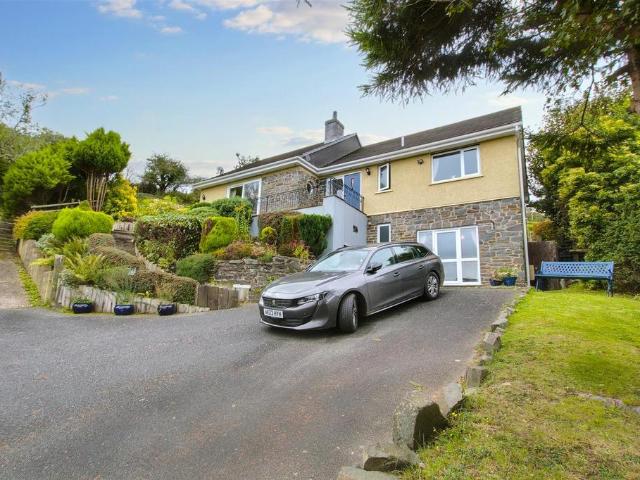 House for sale in St Dogmaels, Wales