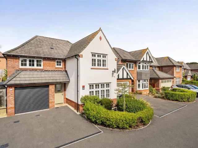 House for sale in Dawlish Warren, Teignbridge