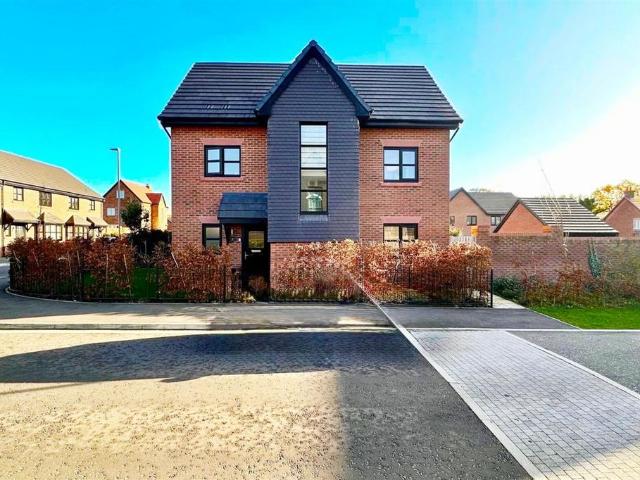 House for sale in Poynton