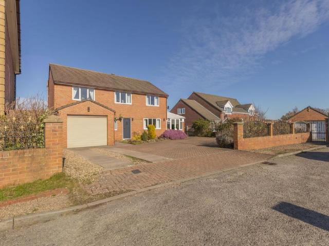 House for sale in Stanley
