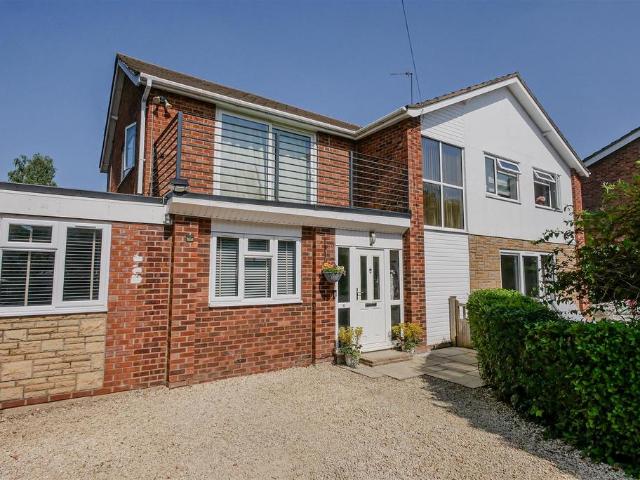 House for sale in Berrick Salome, Oxfordshire