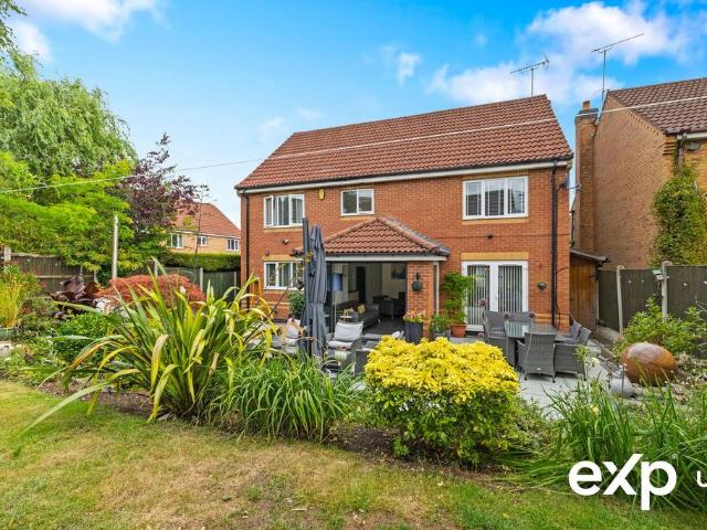 House for sale in Berry Hill, Potters Corner