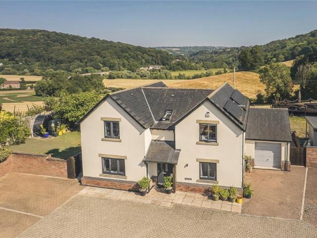 House for sale in Goodrich