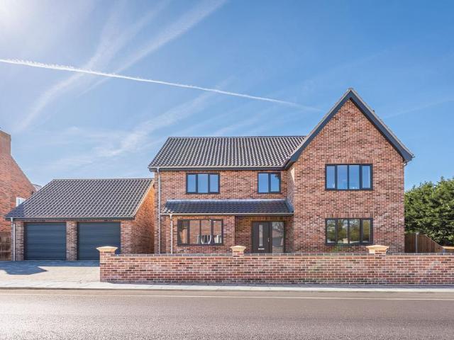 House for sale in East Tuddenham, Norfolk