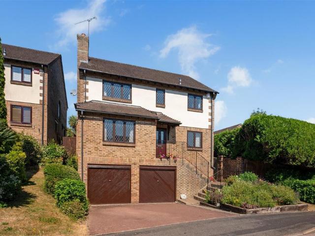 House for sale in Spring Vale, Hampshire