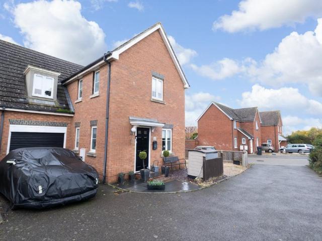 House for sale in Seasalter, Canterbury