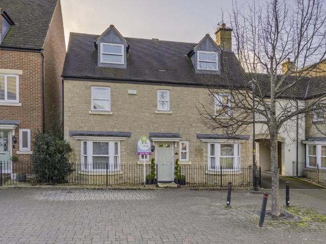 House for sale in Redhouse, Abbey Mead