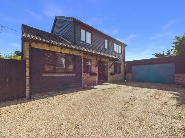 House for sale in Littlecote, West Sussex