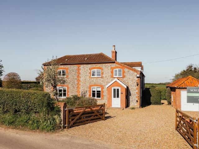 House for sale in Comers, Norfolk