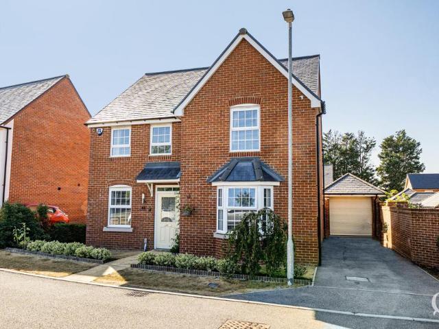 House for sale in Oad Street, Kent