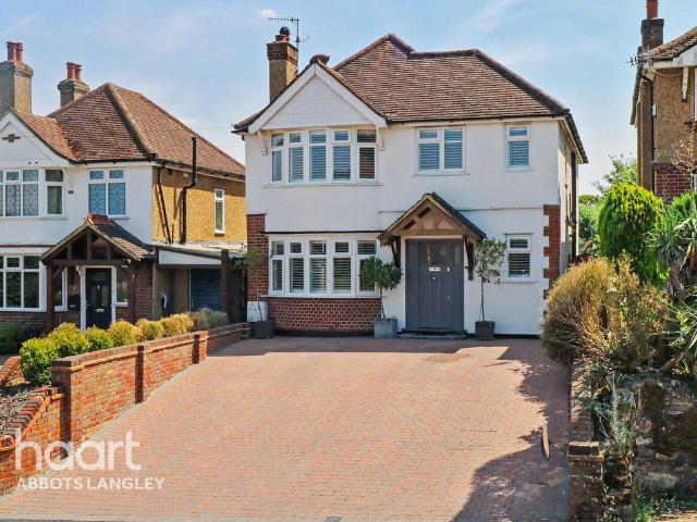 House for sale in Pouchen End, Hertfordshire