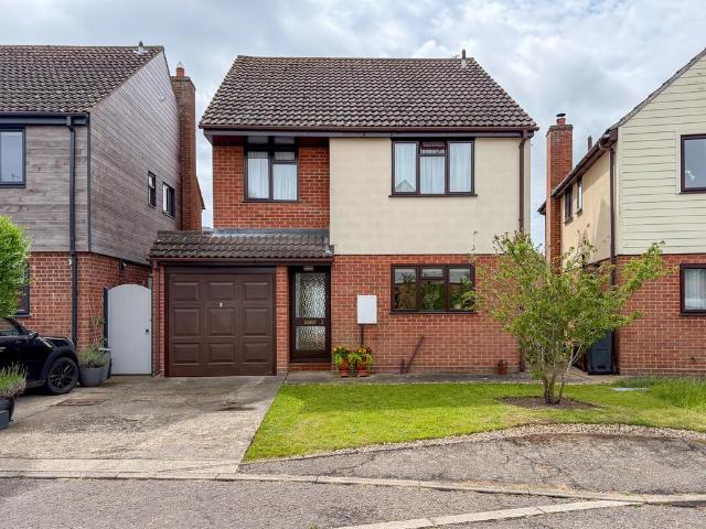 House for sale in Elmstead, Dale Hill