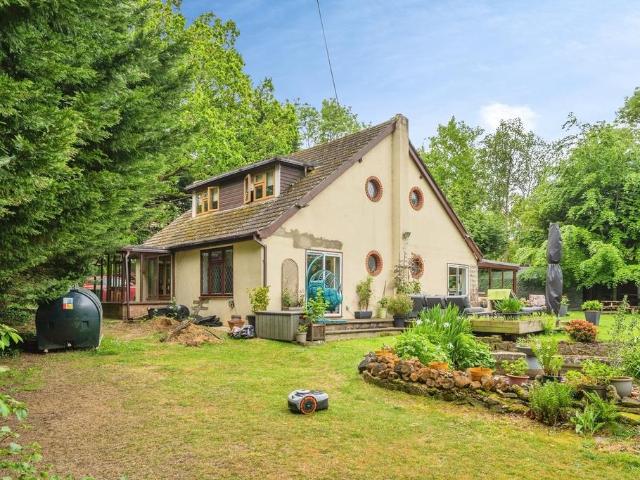House for sale in Whiteley, Hampshire
