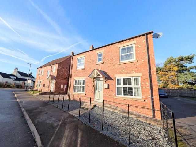 House for sale in Holton le Clay, Belleau