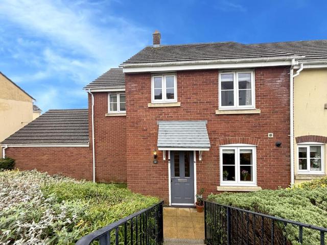 House for sale in Helston, Cornwall