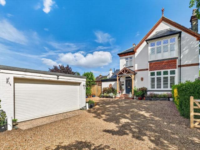 House for sale in Lower Halliford, Surrey