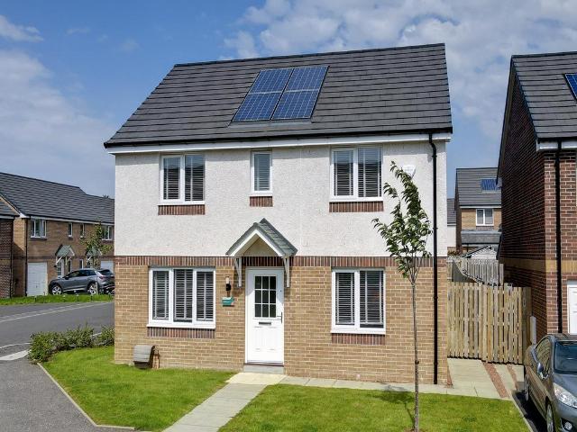 House for sale in Kilwinning, Scotland