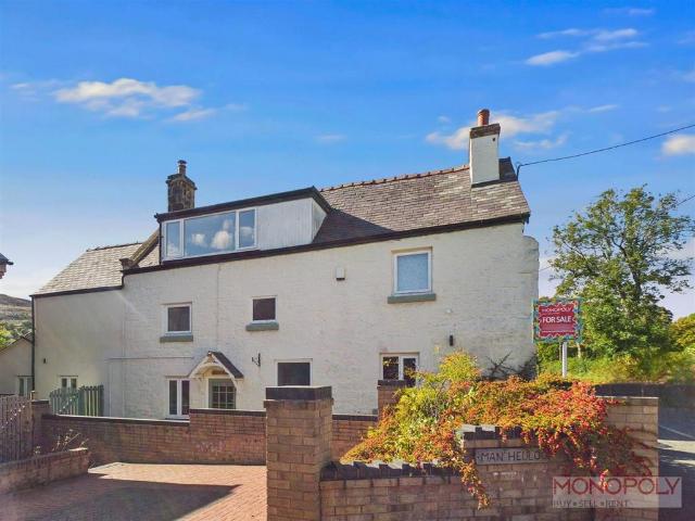 House for sale in Minera, Wales