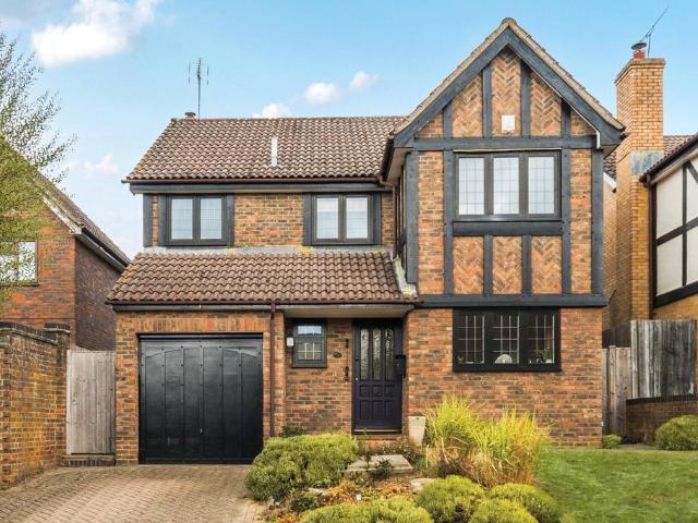 House for sale in Holloway Hill, Waverley