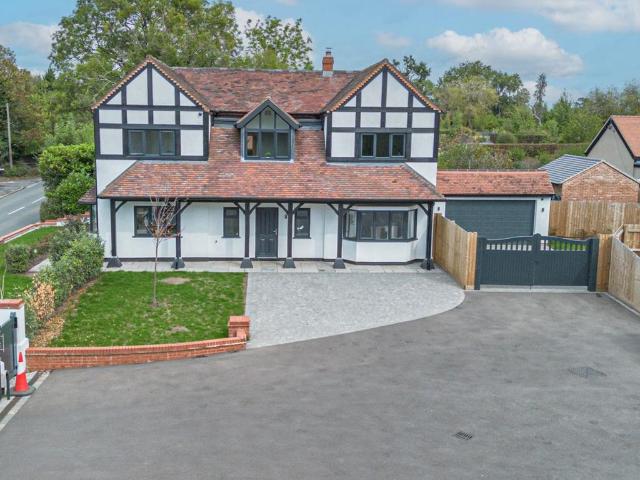 House for sale in Wood End, Stratford-on-Avon