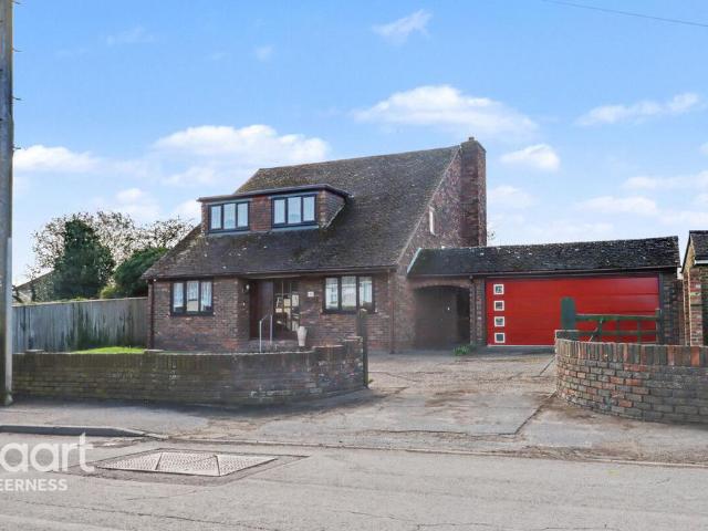 House for sale in Sheerness, Oad Street