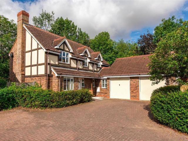 House for sale in Shenley Brook End, Milton Keynes