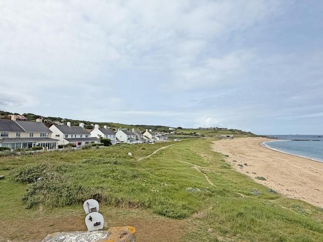 House for sale in Alderney