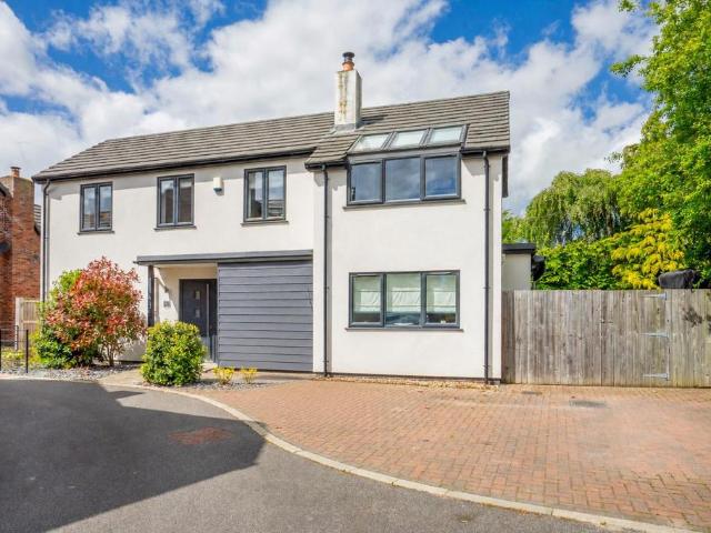 House for sale in High Field, York
