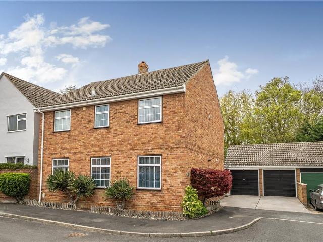 House for sale in Chelmondiston, Suffolk