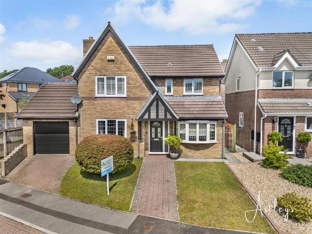 House for sale in Blaenhonddan, Bryncoch