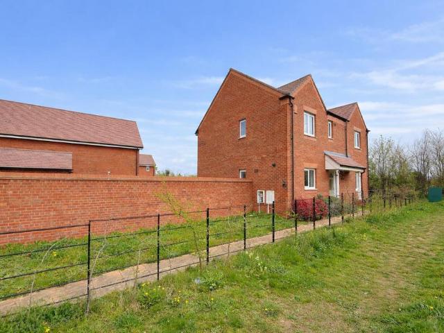 House for sale in Tiddington, Alderminster