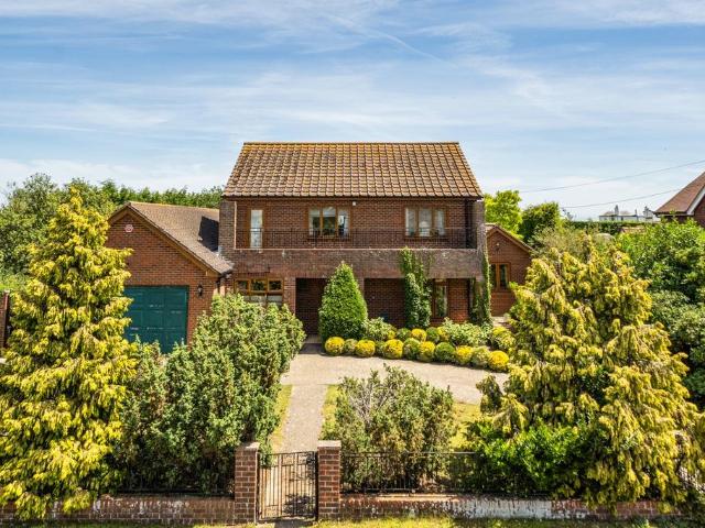 House for sale in Worth, Ash