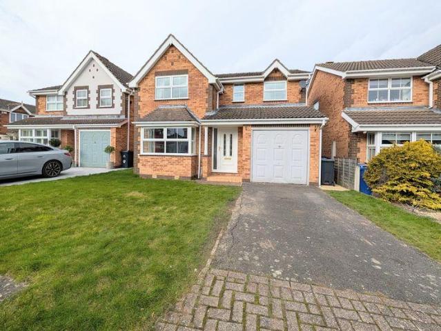 House for sale in New Waltham