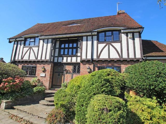 House for sale in Upperton, Eastbourne