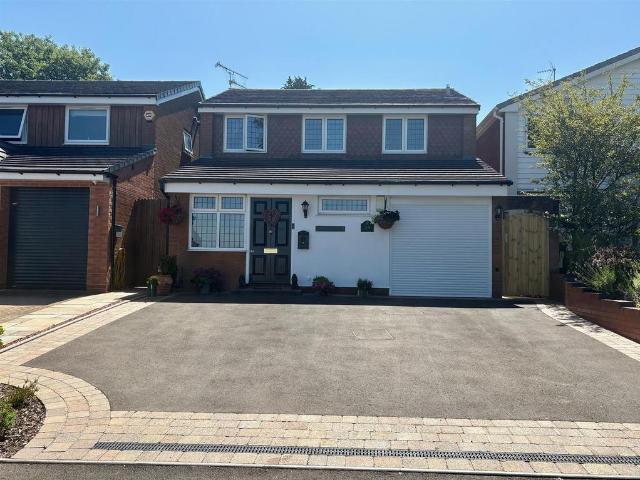 House for sale in Goldthorn Hill, West Midlands