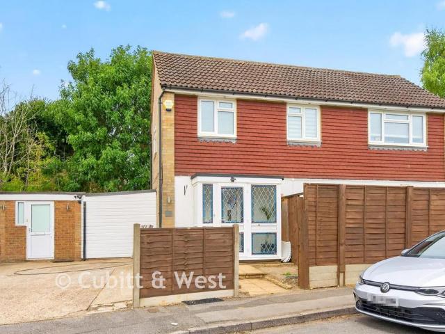 House for sale in Pachesham Park, Surrey