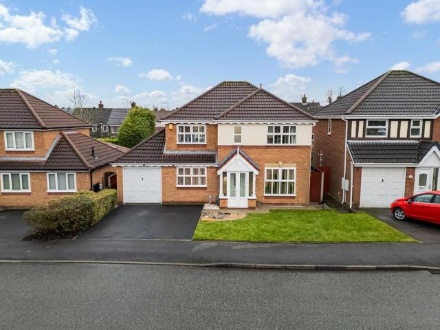 House for sale in Whiston Cross, Whiston