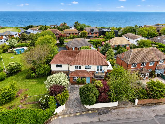 House for sale in Kingsgate, Thanet